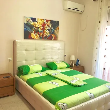 Daire Apartament Velipoje