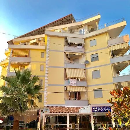Daire Apartament Velipoje